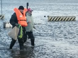Жителей Ростовской области эвакуируют из зоны подтоплений