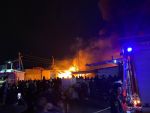 Пожар на рынке «Темерник» тушат более 100 спасателей