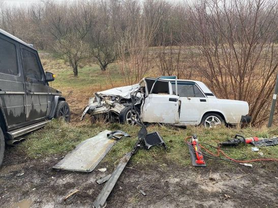 Водитель «скорой» погиб в жуткой аварии с «Гелендвагеном» в Ростовской области