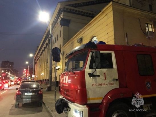 Из-за пожара из ростовском цирке эвакуировали 25 человек