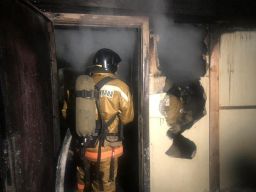 Более 30 спасателей тушили пожар в центре Ростова