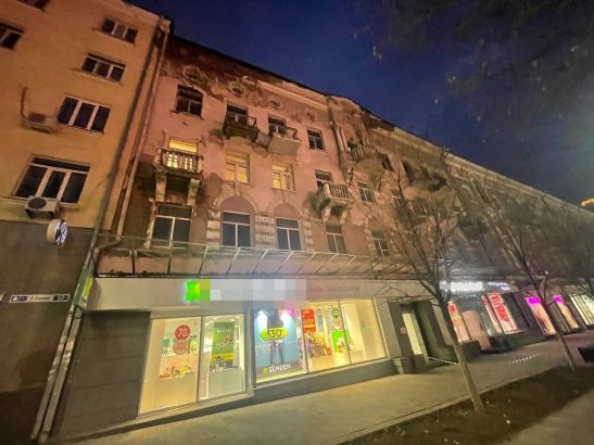 В центре Ростова-на-Дону рухнул фасад старинного здания