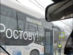 В Ростове на Таганрогской электробус протаранил легковой автомобиль