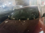 В Ростове падающие кирпичи с «Дома с ангелами» повредили иномарку