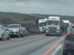 На трассе в Ростовской области произошла авария с «перевертышем»
