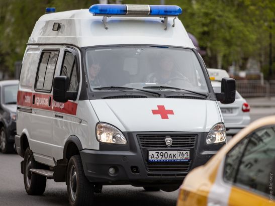 На трассе под Новочеркасском водитель кроссовера пострадал в ДТП