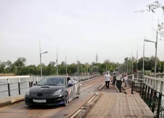 В Ростове открыли проезд по понтонному мосту на Зеленый остров