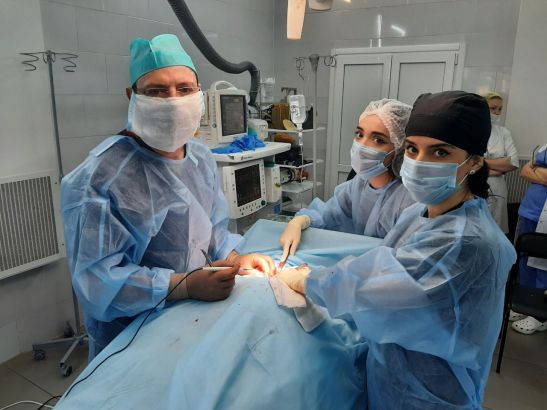 Ростовские врачи спасли 36-летнего пациента с огромной щитовидкой