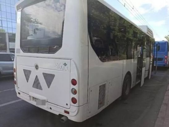 Жители Ростова недовольны жарой в автобусах