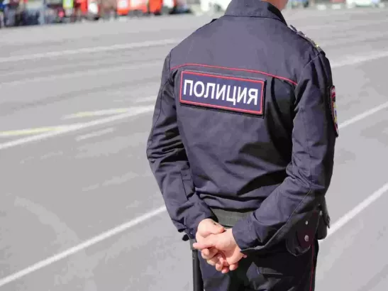 В Ростове сотрудники полиции перекрыли движение транспорта по Текучевскому мосту