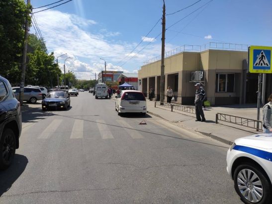 В Ростове автомобилист сбил 12-летнюю девочку на Туполева