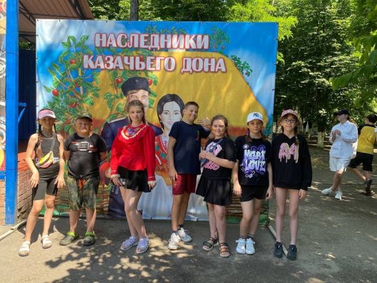 В администрации Ростова обсудили вопрос приобретения путевок для детей в летние лагеря