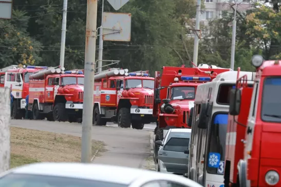В Ростове горел мусор в районе Левенцовки
