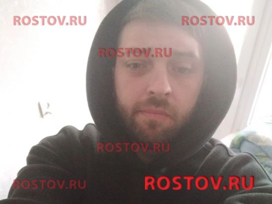 Появились кадры избиения мужчины в центре Азова