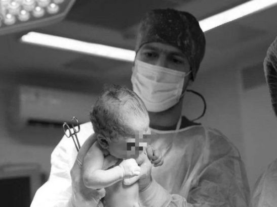 В Ростовской области врачи спасли малыша с пятикратным обвитием пуповиной