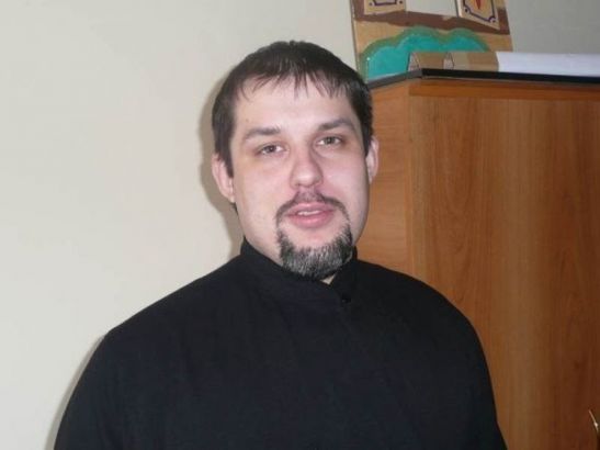 В Шахтах от онкологии умер 39-летний священник