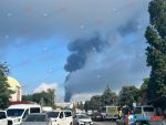 В Азове Ростовской области из-за атаки беспилотников загорелись резервуары с нефтепродуктами
