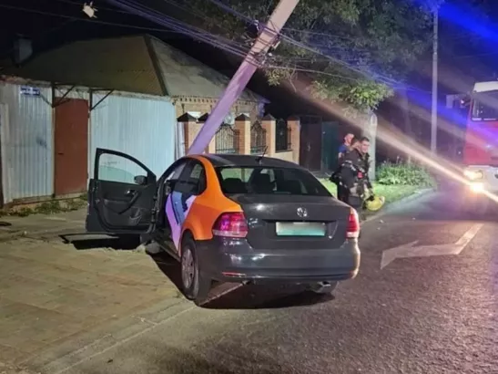 В Ростове водитель каршерингового авто пострадал в аварии