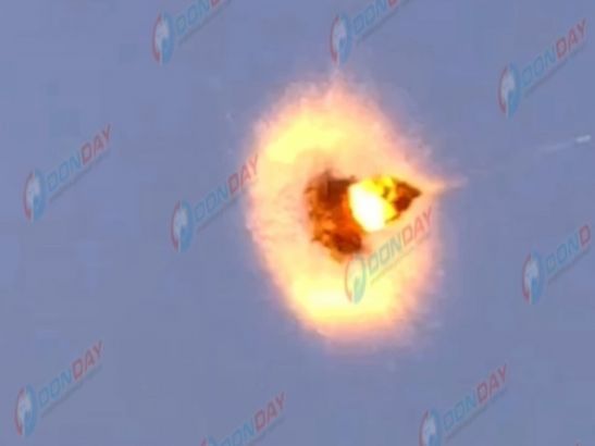 Появилось видео взрыва беспилотника в небе над Ростовской областью