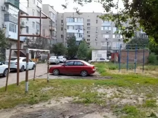 В Ростовской области мальчик выпал из окна многоэтажки