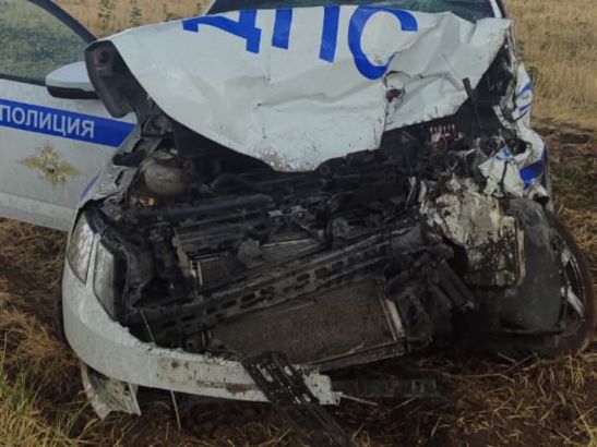 В Ростовской области 5 августа произошла серьезная авария с автомобилем ДПС