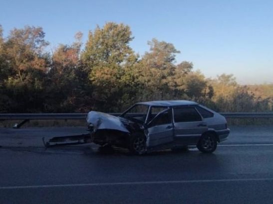 Под Волгодонском женщина-водитель пострадала в ДТП