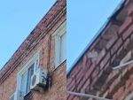 В Каменске-Шахтинском Ростовской области с многоэтажного дома на оживлённую улицу летят кирпичи