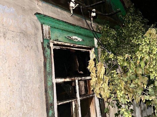 В Ростовской области мужчина надышался едким дымом, уснув с сигаретой