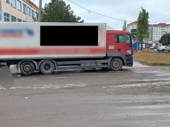 Фура крупного супермаркета сбила насмерть 56-летнюю женщину в Цимлянске