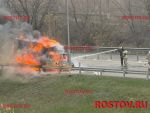 Под Батайском на трассе фура сгорела дотла