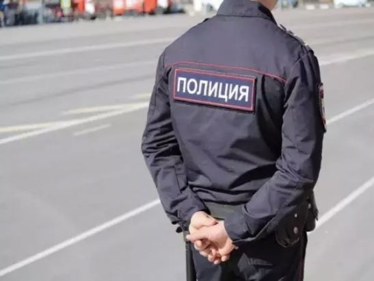 В поселке Койсуг сотрудник полиции задержали мужчину, который напугал детей