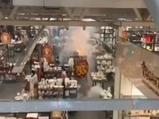 В Шахтах в торговом центре «Галактика» произошло возгорание