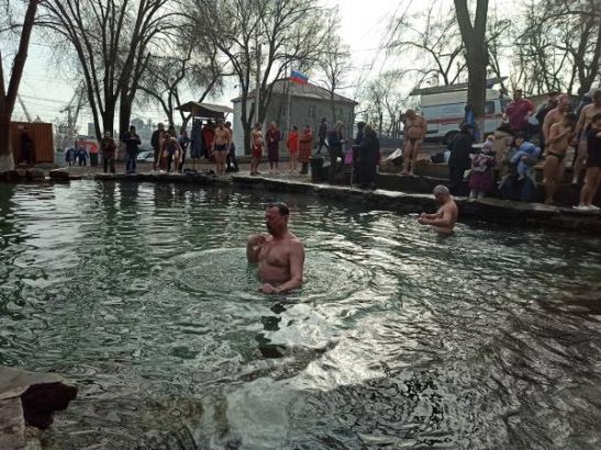 В Ростове во время крещенских омовений женщина потеряла сознание
