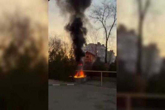 В Батайске горела гора покрышек 9 декабря