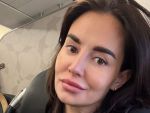 Дарья Карпина застряла в самолете из-за задержки рейса