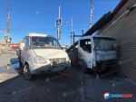 В Ростовской области грузовик после аварии врезался в стену частного дома