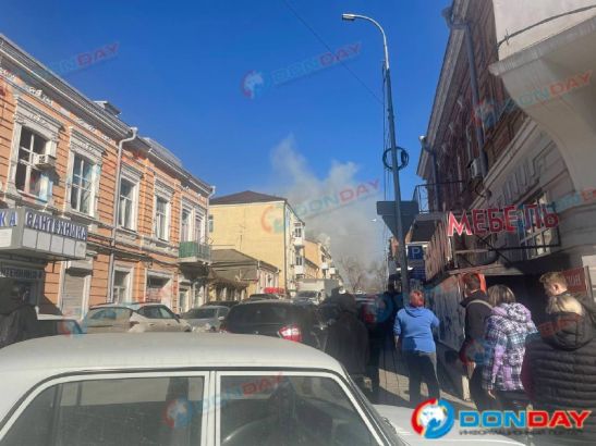 В историческом центре Ростова горит жилой дом
