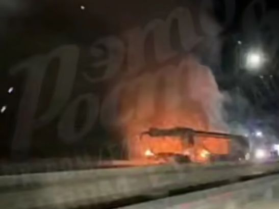 На трассе М-4 "Дон" дотла сгорел автобус