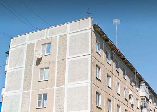 Труп мужчины обнаружили под окнами пятиэтажки в Волгодонске