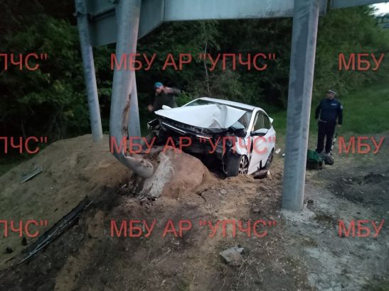 Два человека пострадали в ДТП на трассе в Ростовской области