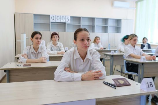 В Ростовской области более 5,5 тысячи школьников сдали ЕГЭ по трем дисциплинам