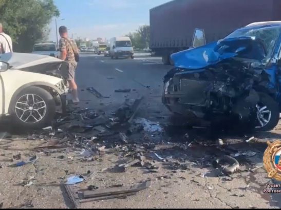 Двое пострадали в ДТП на Западном шоссе в Ростове