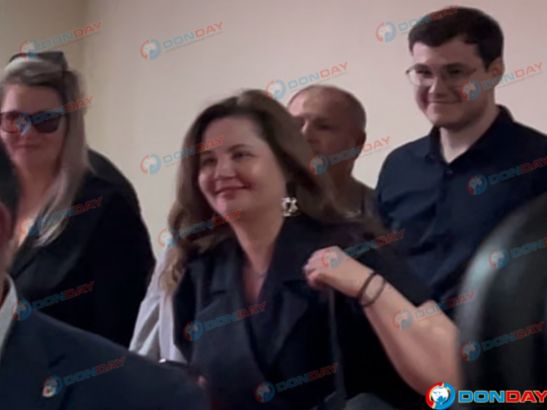 Больше 300 тысяч рублей тратит на семью жена экс-министра транспорта Ростовской области