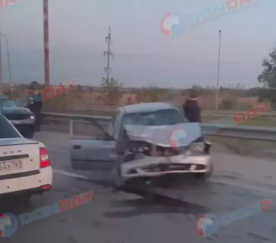 Под Ростовом в аварии пострадала 39-летняя женщина