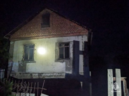 В Батайске погибла 56-летняя женщина при пожаре в доме