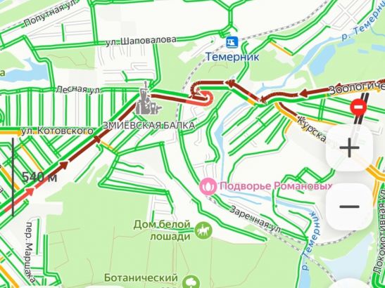 В Ростове в Змиевской балке образовалась большая пробка