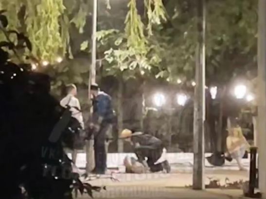 В центре Ростова произошла потасовка между молодыми людьми