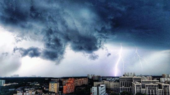 Ливни и грозы: в Ростовской области объявили штормовое предупреждение