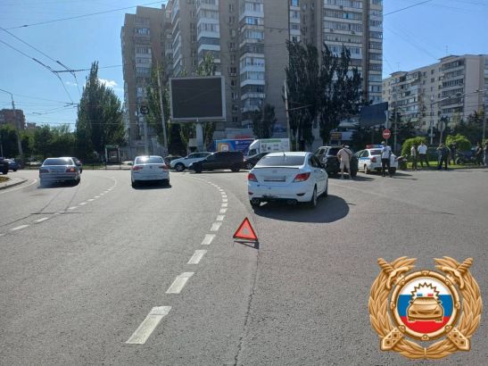 В Ростове на Северном в ДТП пострадал водитель мотоцикла