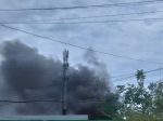 Около 100 человек тушат масштабный пожар в городе Шахты